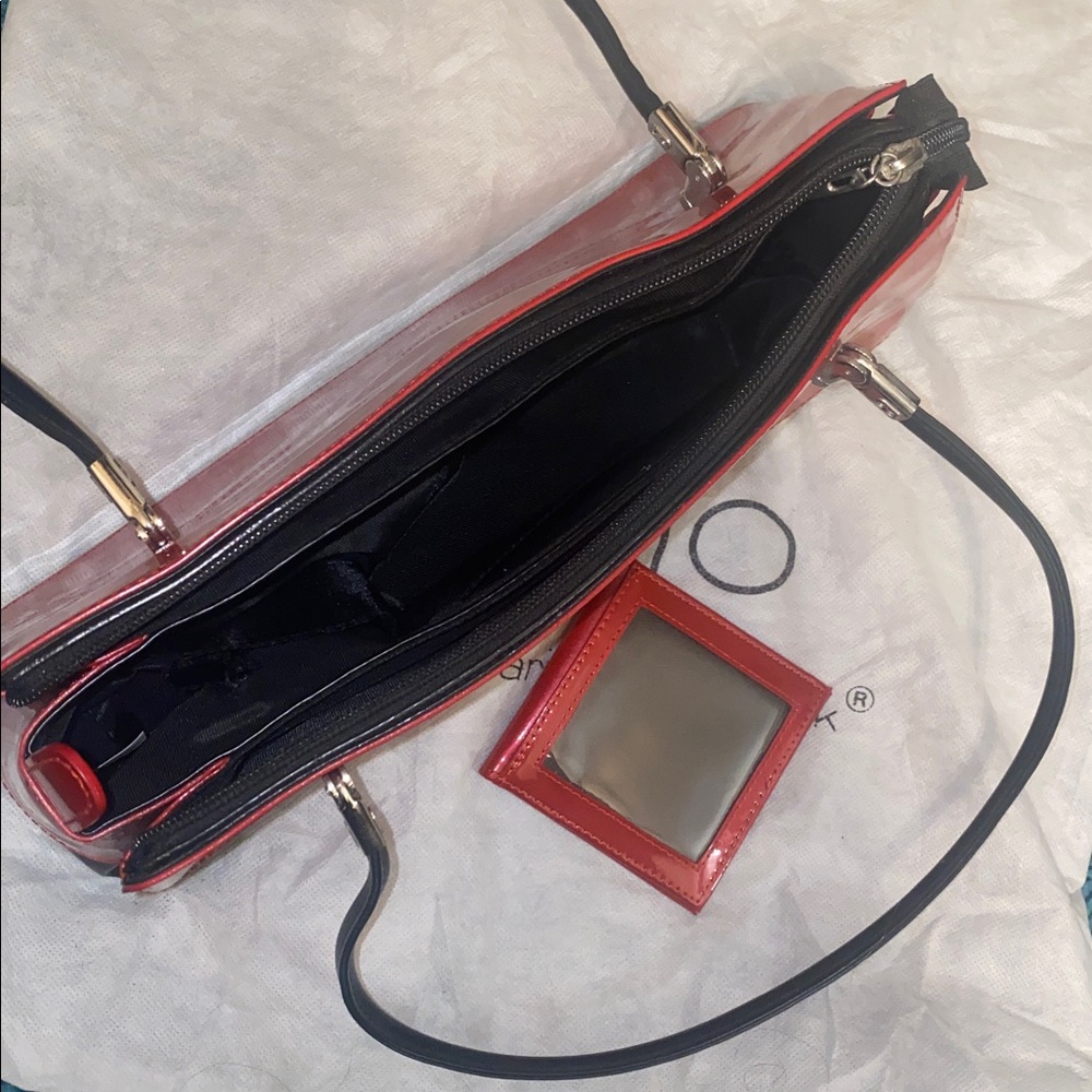 Beijo Red Patent Leather Baguette Shoulder Bag Y2K - Picture 4 of 4